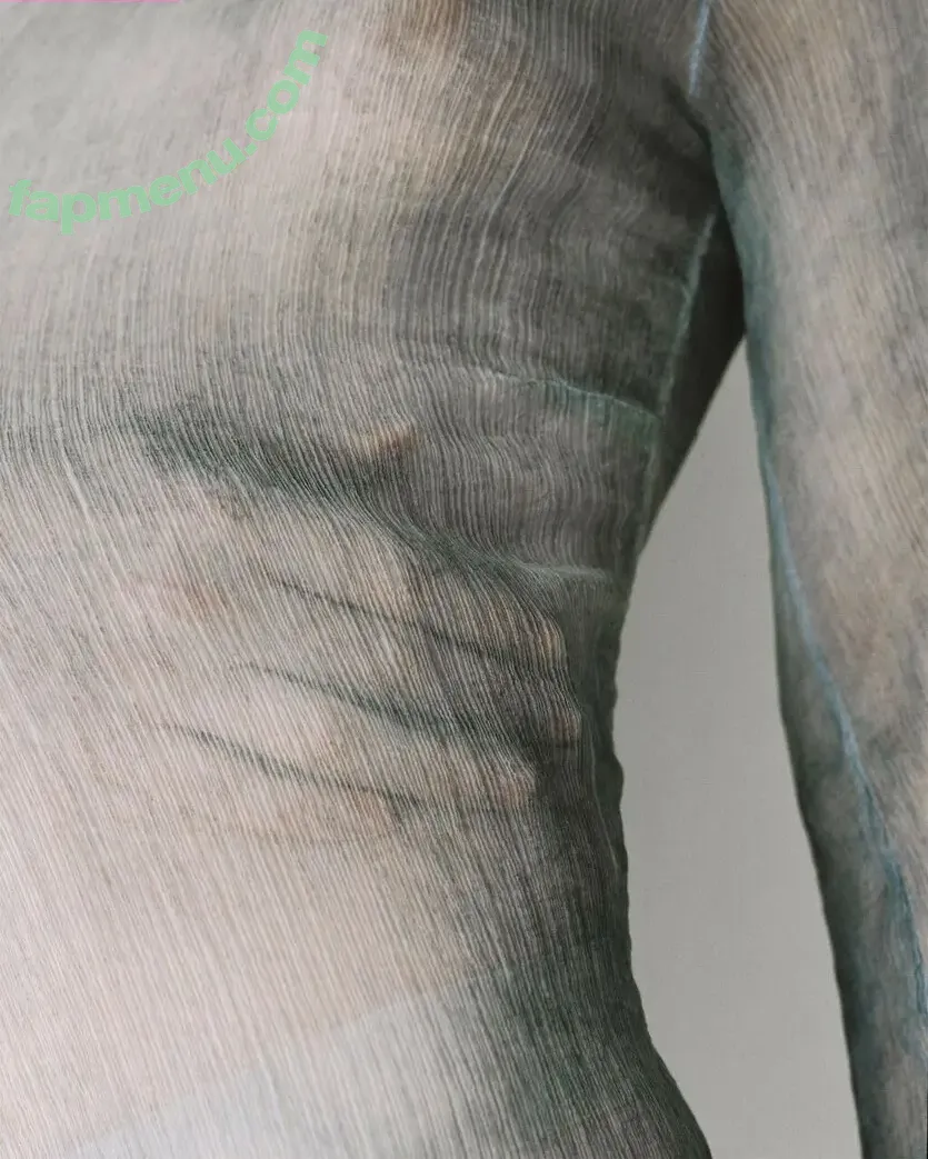 Robee Breevaart nude photo #0022 (robeebreevaart)