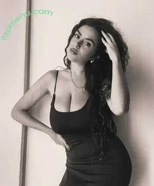 Roberta Galati / robiertassss nude photo #0110