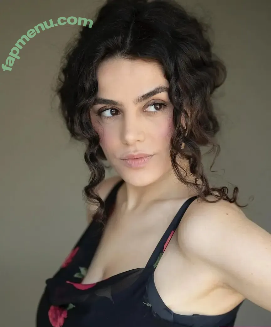 Roberta Galati nude photo #0096 (robiertassss)