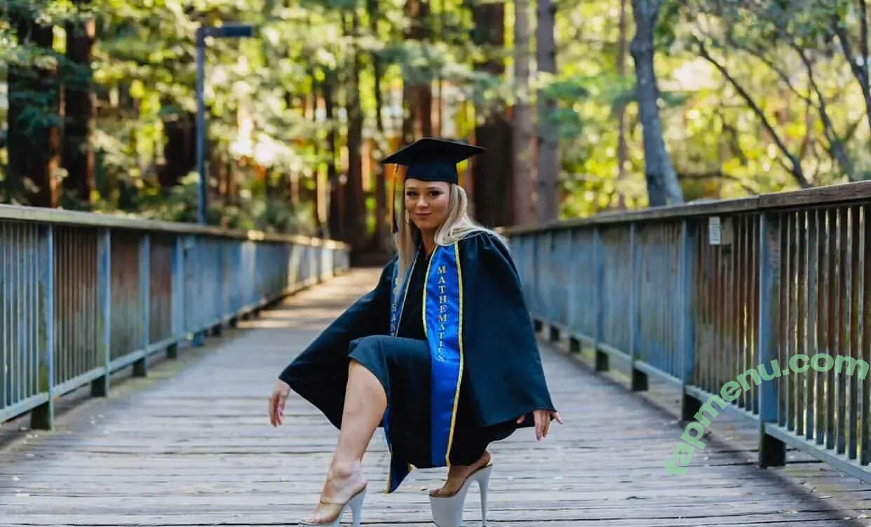 Robi Rye nude photo #0030 (robi_rye)