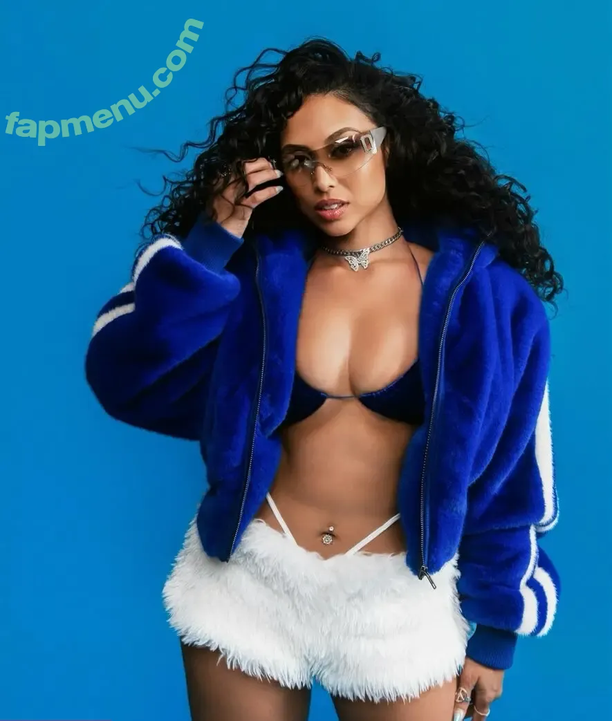 Robin Roxette nude photo #0112 (oh.my.roxette / robinroxette)