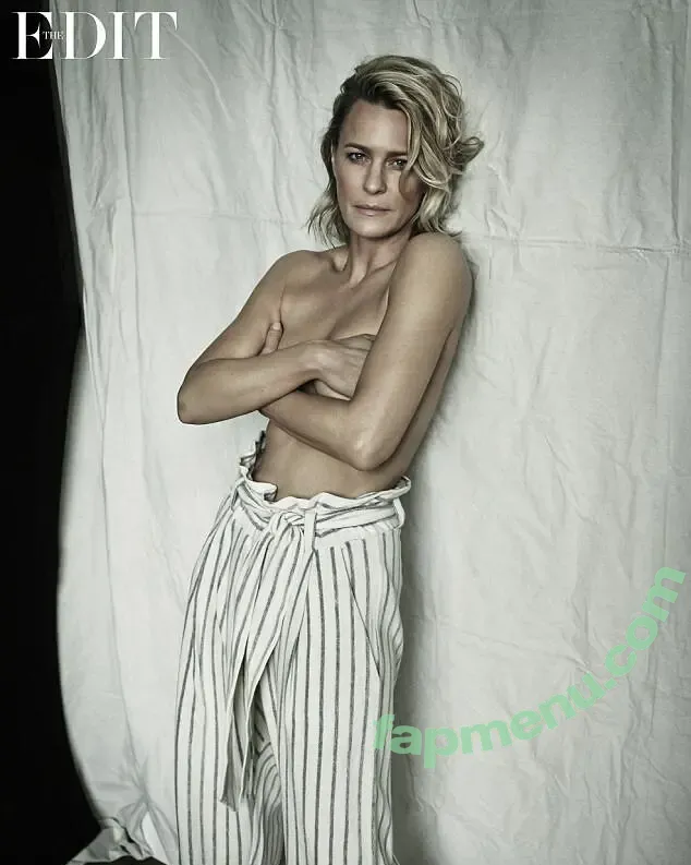 Robin Wright nude photo #0119 (robingwright)