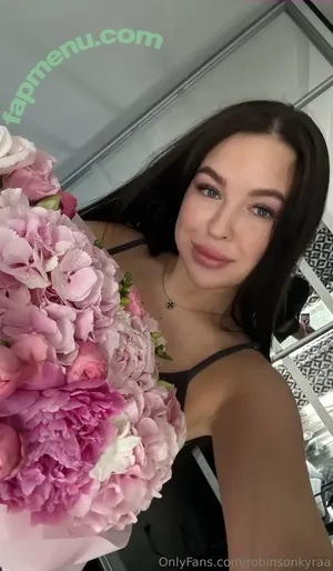 robinsonkyraa / kyraa.rx nude photo #0006