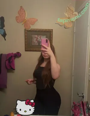 robinswole / reaayuh nude photo #0011