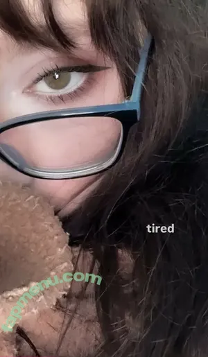 Robyn / robynsnotreal / rrr0byn / therealredrobyn nude photo #0001