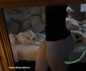 Robyn / robynsnotreal / rrr0byn / therealredrobyn nude photo #0007