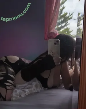Robyn / robynsnotreal / rrr0byn / therealredrobyn nude photo #0002
