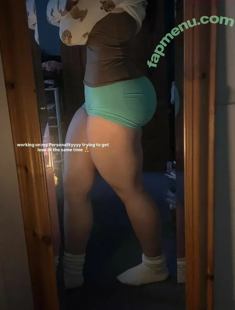 Robyn nude photo #0017 (robynsnotreal / rrr0byn / therealredrobyn)