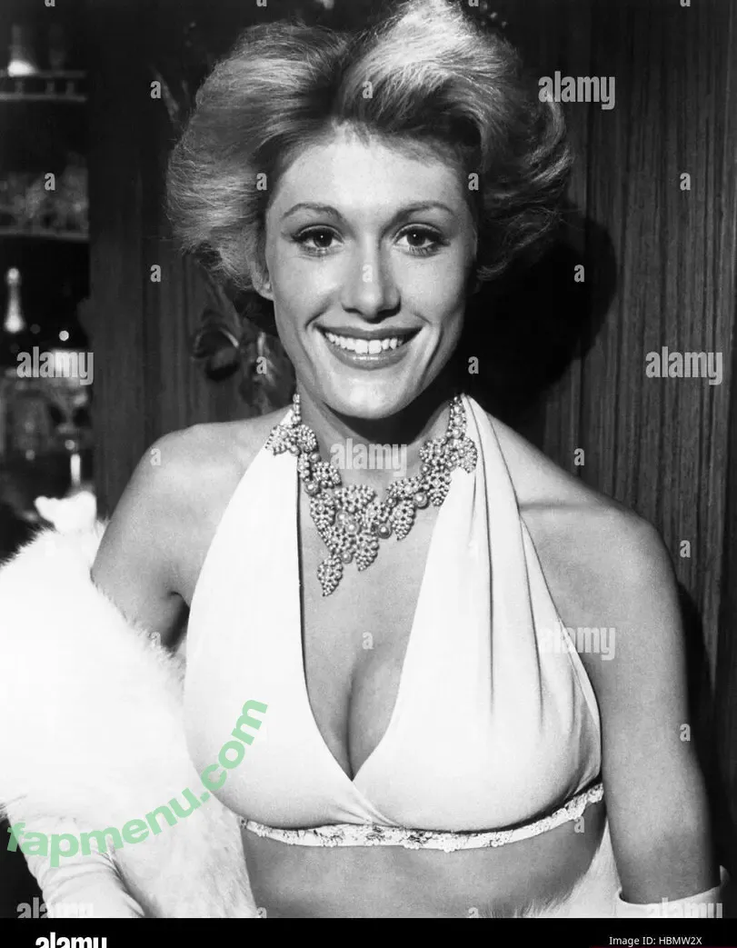 Robyn Hilton nude photo #0031 (Robyn Hilton)