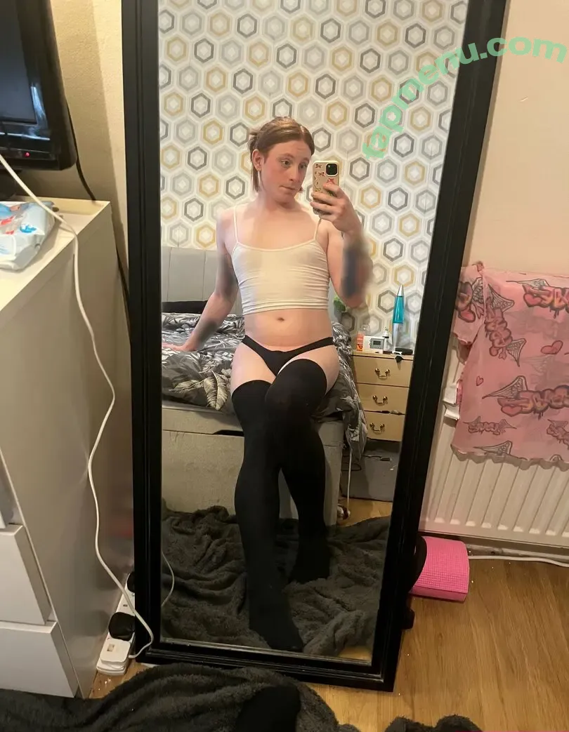 robyn.ts nude photo #0074 (robynetteart)