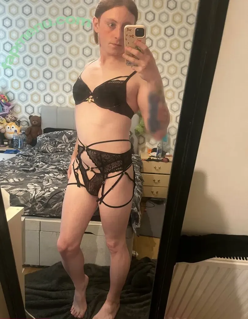robyn.ts nude photo #0082 (robynetteart)