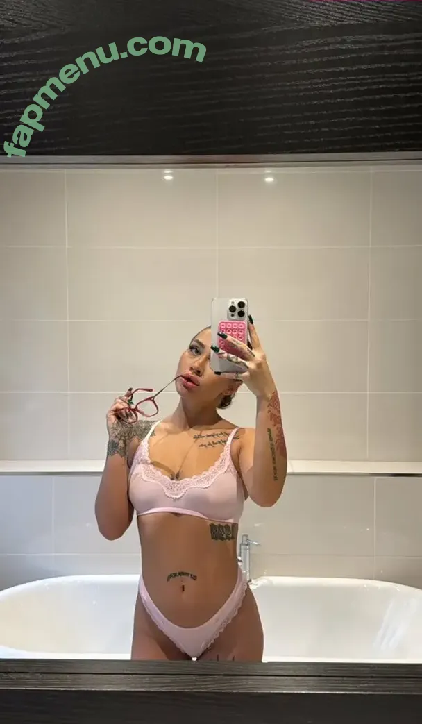robynrichards nude photo #0008 (robynrichards)