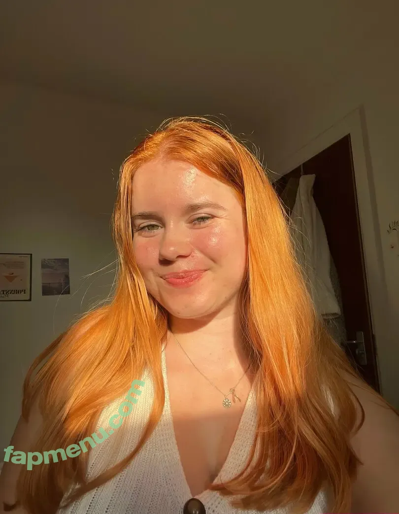 roisin.dec nude photo #0036 (roisin_dec)