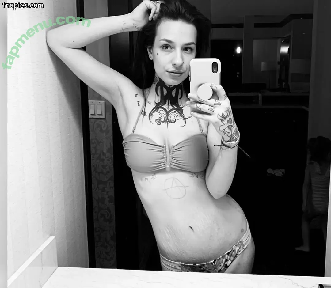 RomaArmy nude photo #0013 (Chloe Roma / romasmancave)