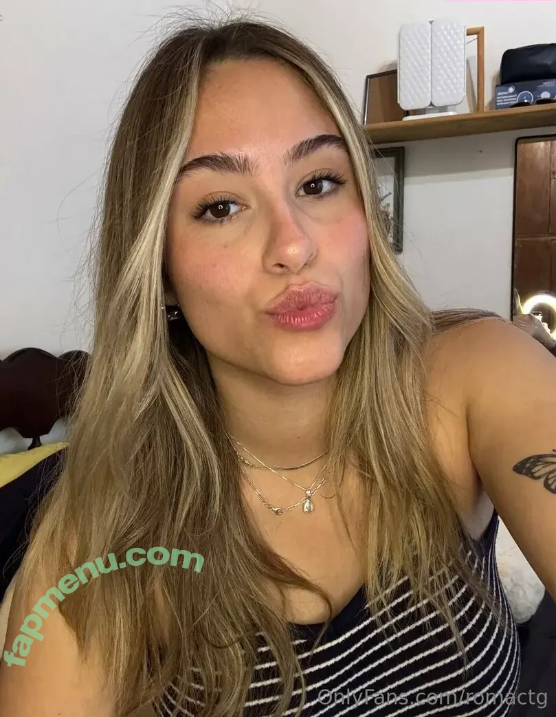 romactg nude photo #0043 (imroma__)