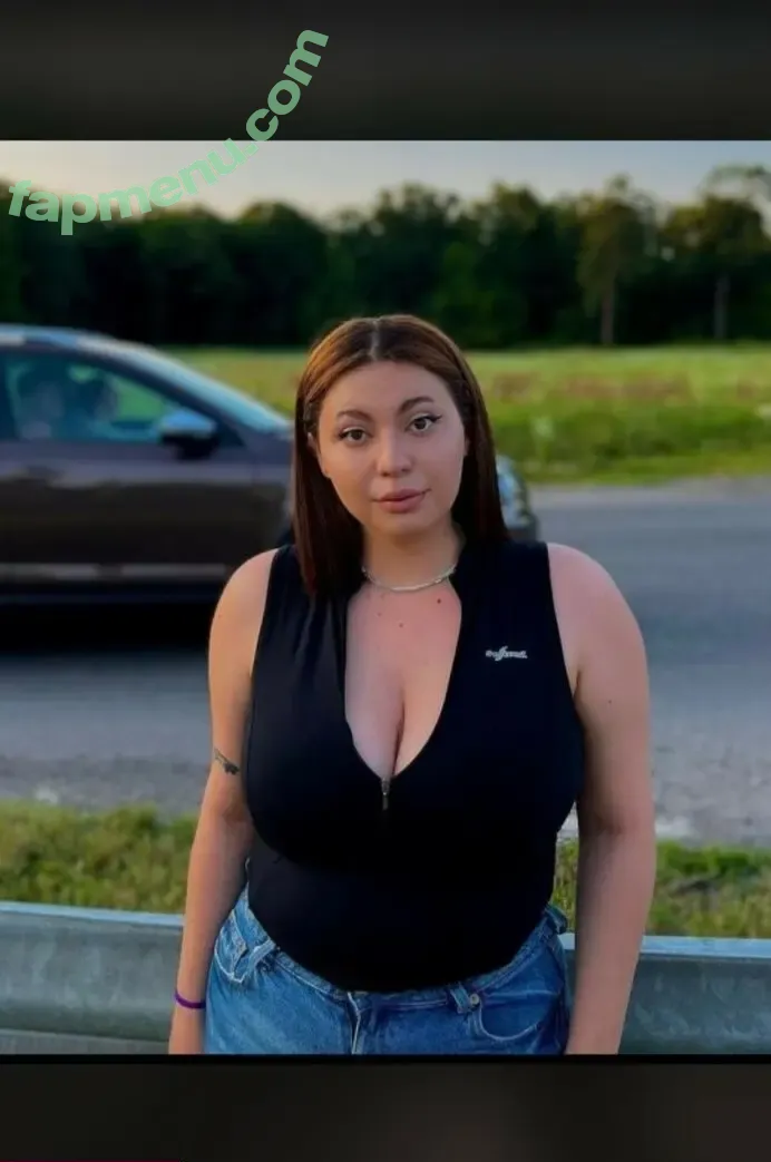 Romanian Girls nude photo #0068 (emakarter1 / roxannaursu)