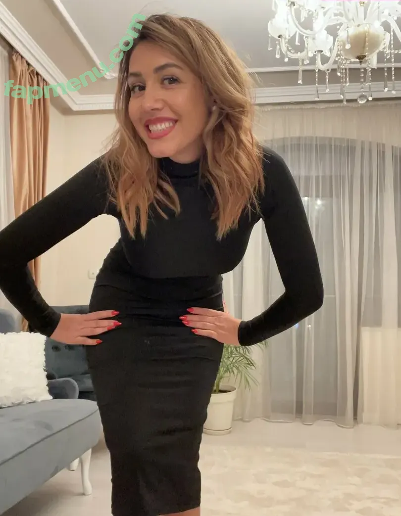 Romanian Girls nude photo #0104 (emakarter1 / roxannaursu)