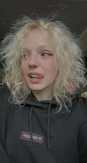 Romanowwa / tttsss_ccchhh nude photo #0014