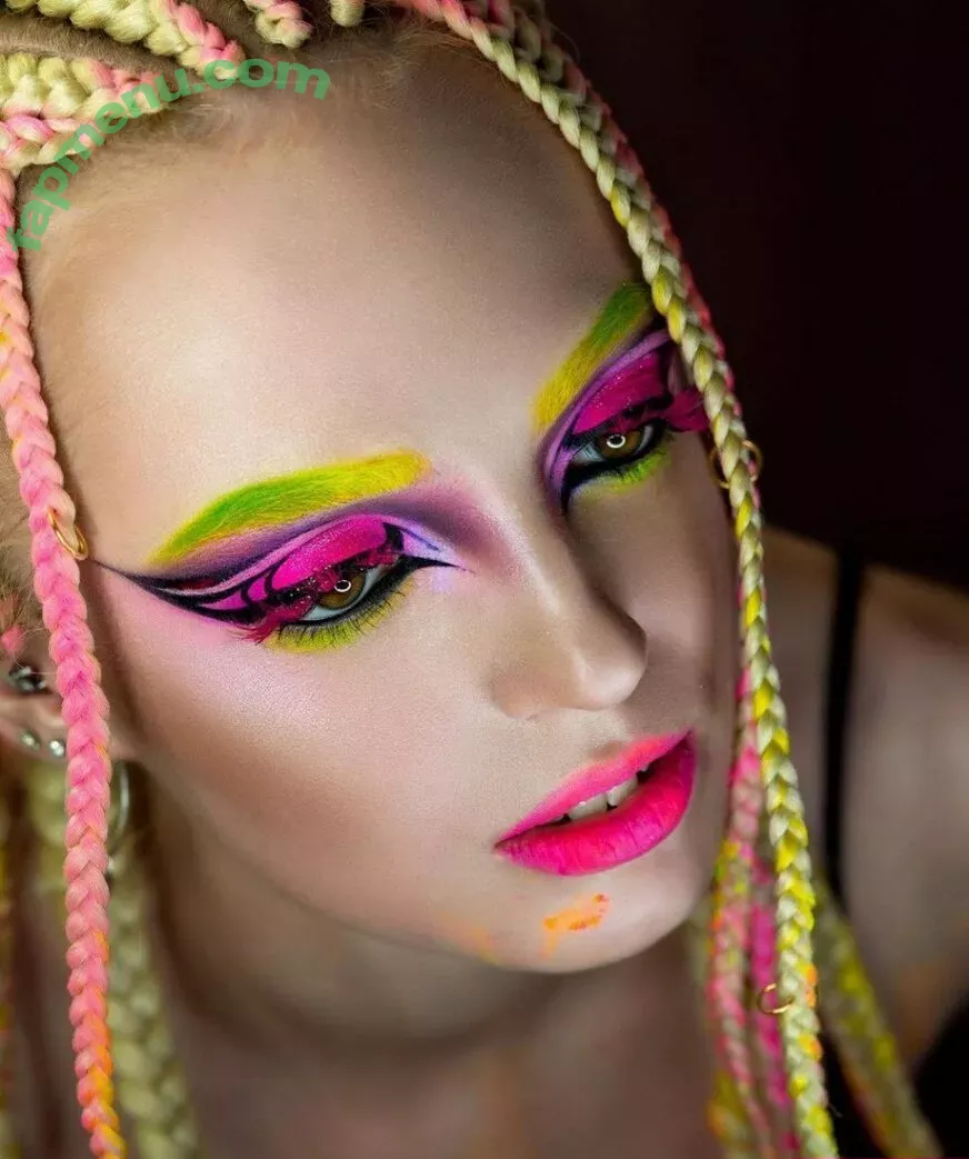 Romanowwa nude photo #0025 (tttsss_ccchhh)