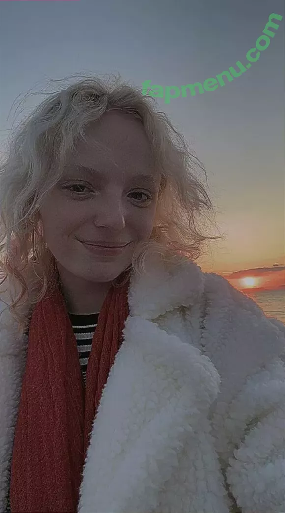 Romanowwa nude photo #0039 (tttsss_ccchhh)