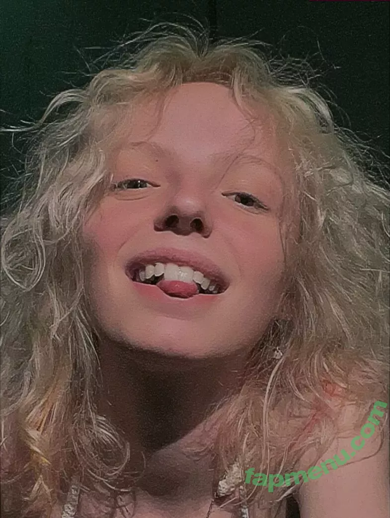 Romanowwa nude photo #0055 (tttsss_ccchhh)