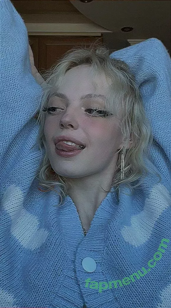 Romanowwa nude photo #0076 (tttsss_ccchhh)