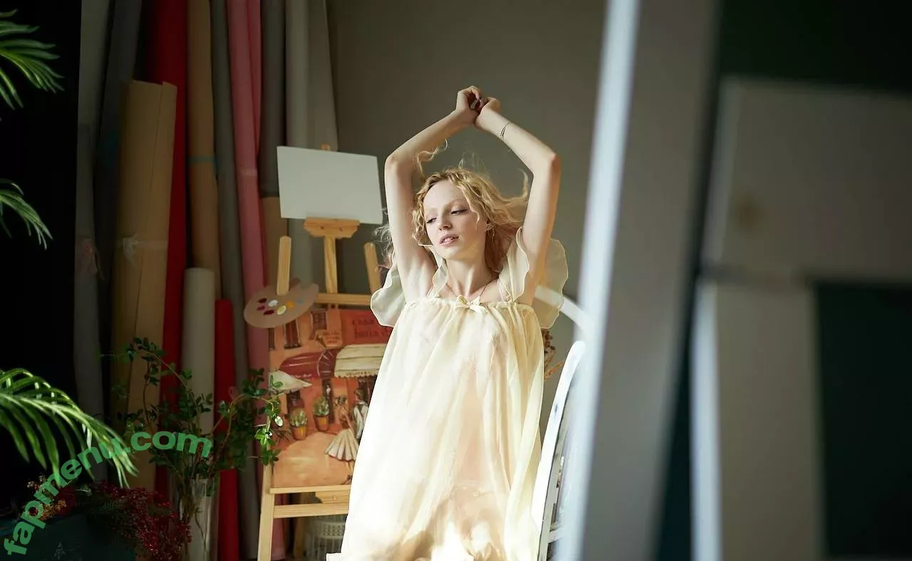 Romanowwa nude photo #0084 (tttsss_ccchhh)