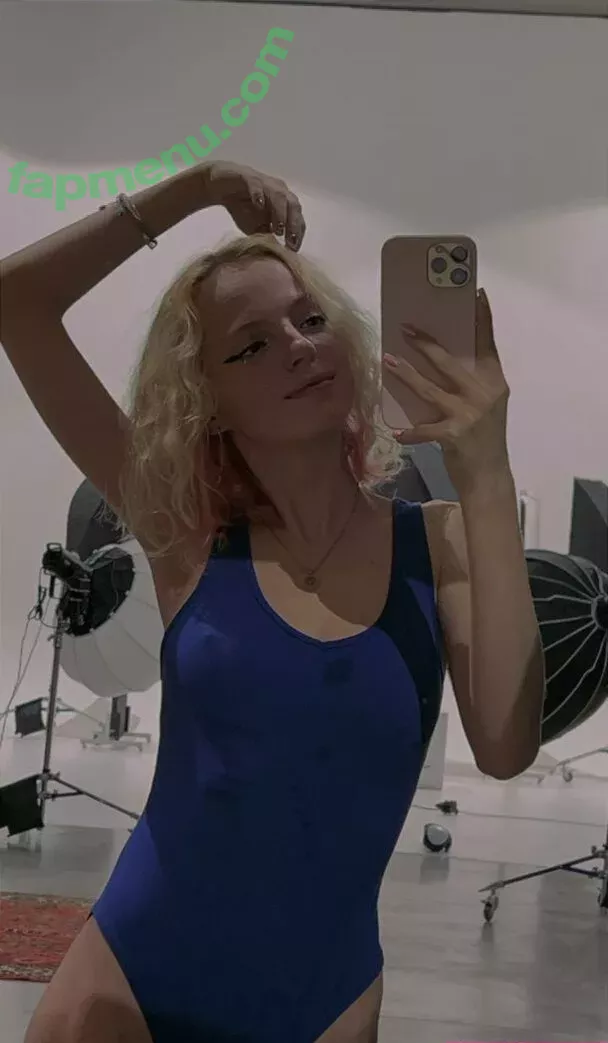 Romanowwa nude photo #0257 (tttsss_ccchhh)