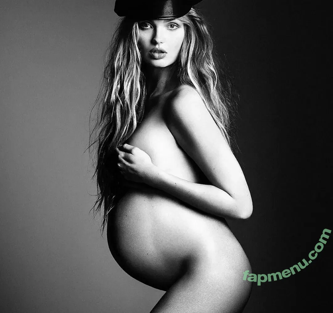 Romee Strijd nude photo #0117 (romeestrijd)