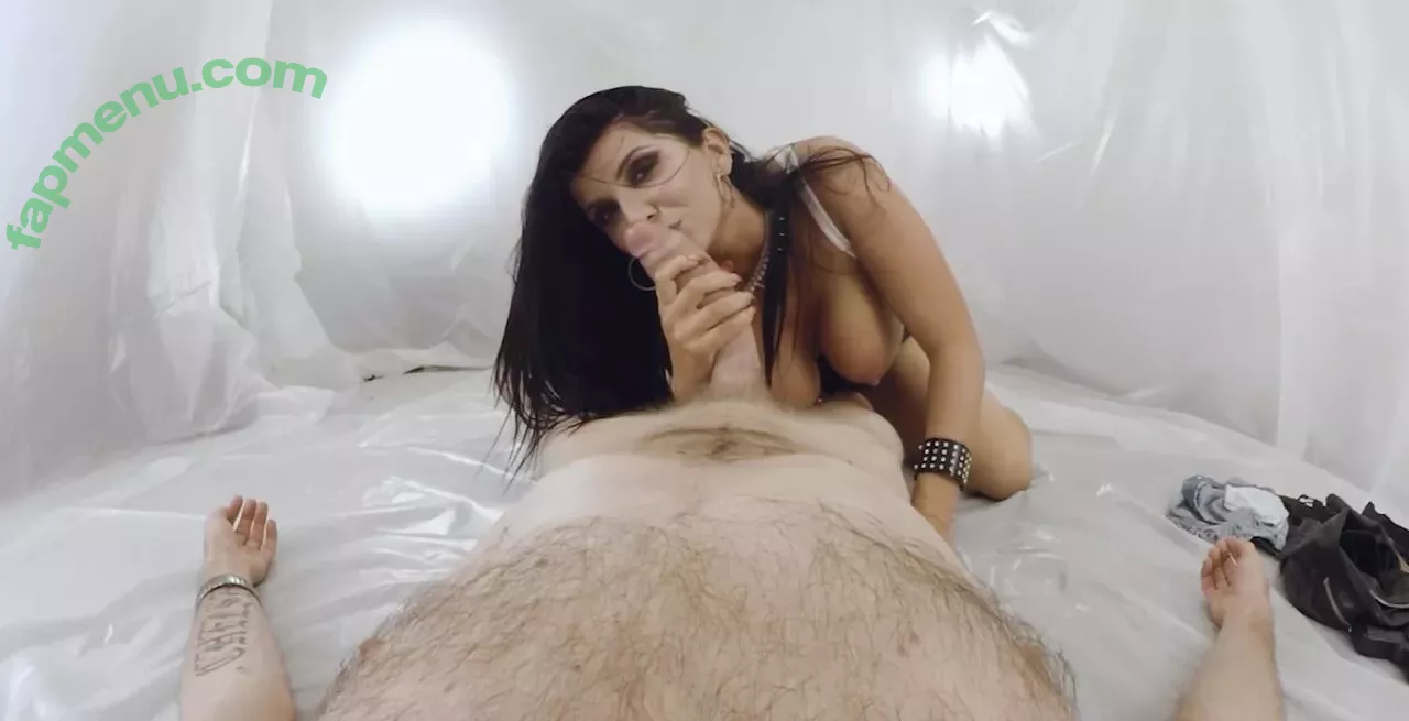 Romi Rain nude photo #2232 (romi_rain / romirain)