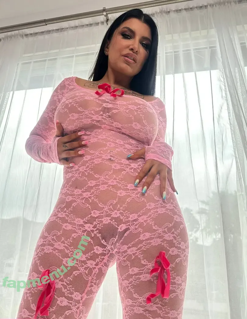 Romi Rain nude photo #2994 (romi_rain / romi_rain_6x)