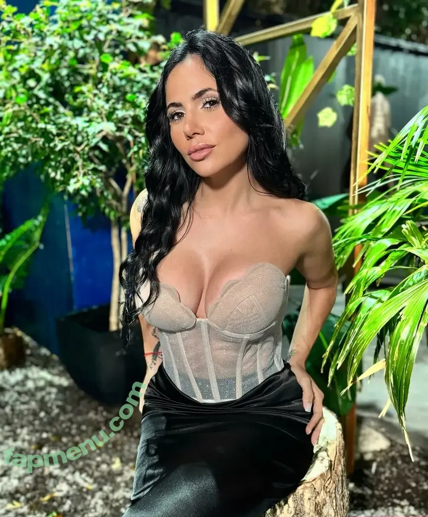 Romina Uhrig nude photo #0056 (romina_uhrig / romiuhrig)