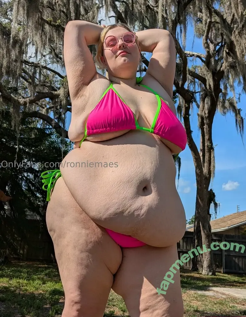 ronniemaes nude photo #0026 (ronniemaesummers)