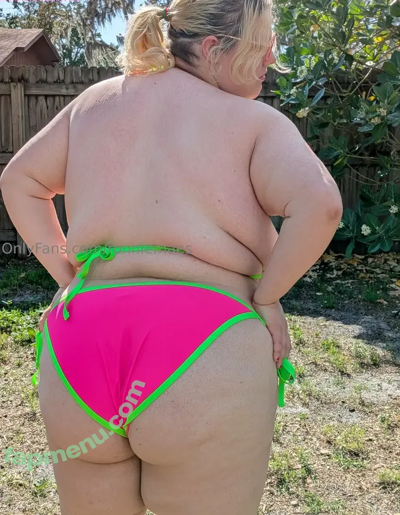 ronniemaes nude photo #0027 (ronniemaesummers)