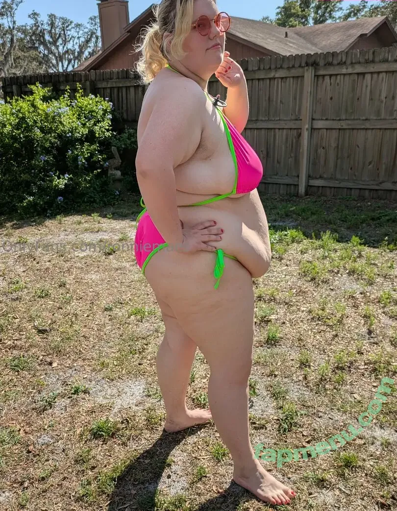 ronniemaes nude photo #0029 (ronniemaesummers)