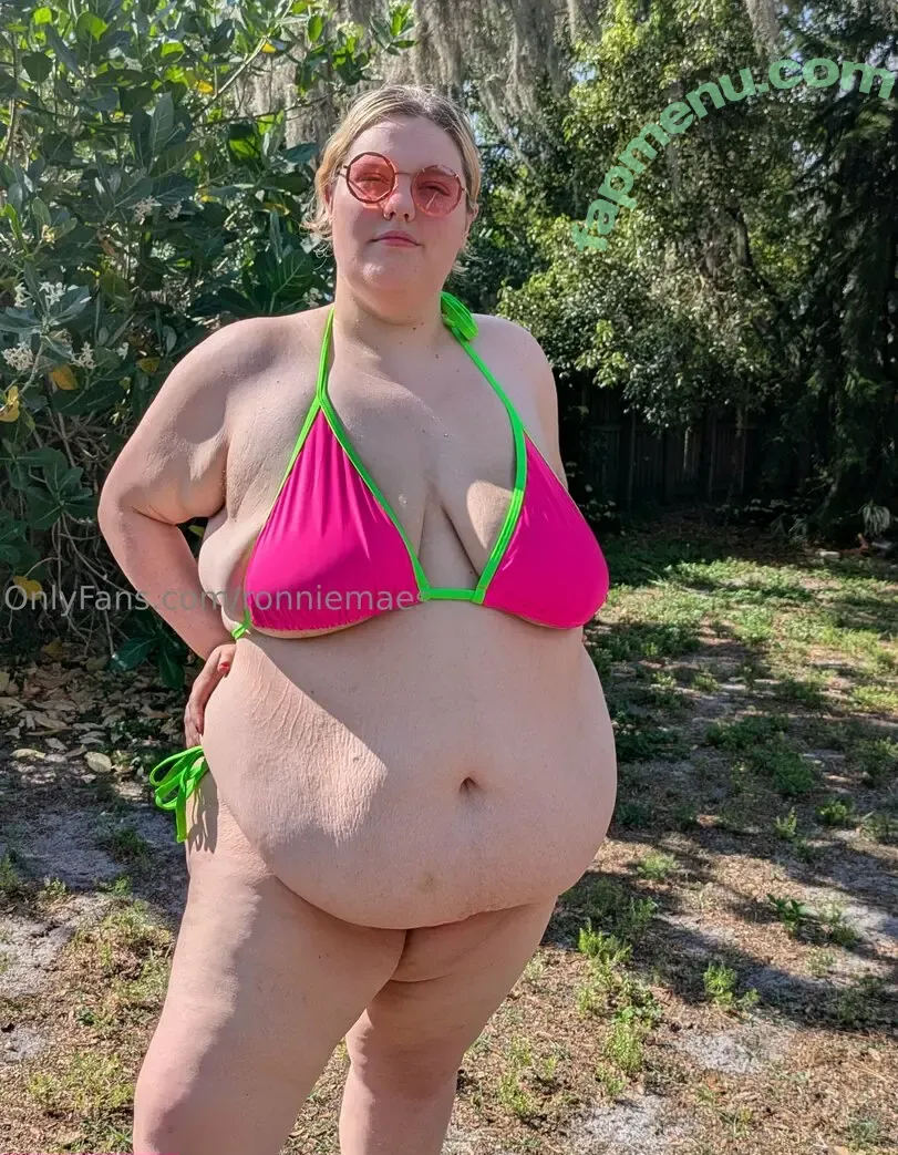 ronniemaes nude photo #0038 (ronniemaesummers)