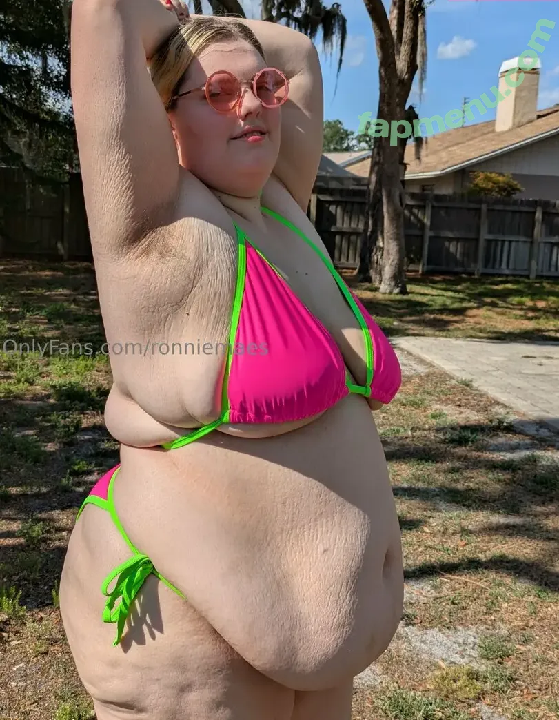 ronniemaes nude photo #0039 (ronniemaesummers)