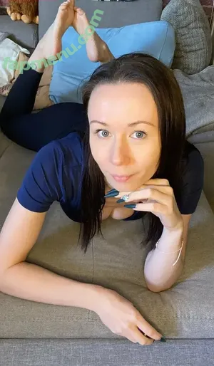 ronya_eastgermany_ofc / ronya_rabe_links nude photo #0020