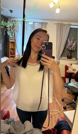 ronya_eastgermany_ofc / ronya_rabe_links nude photo #0029