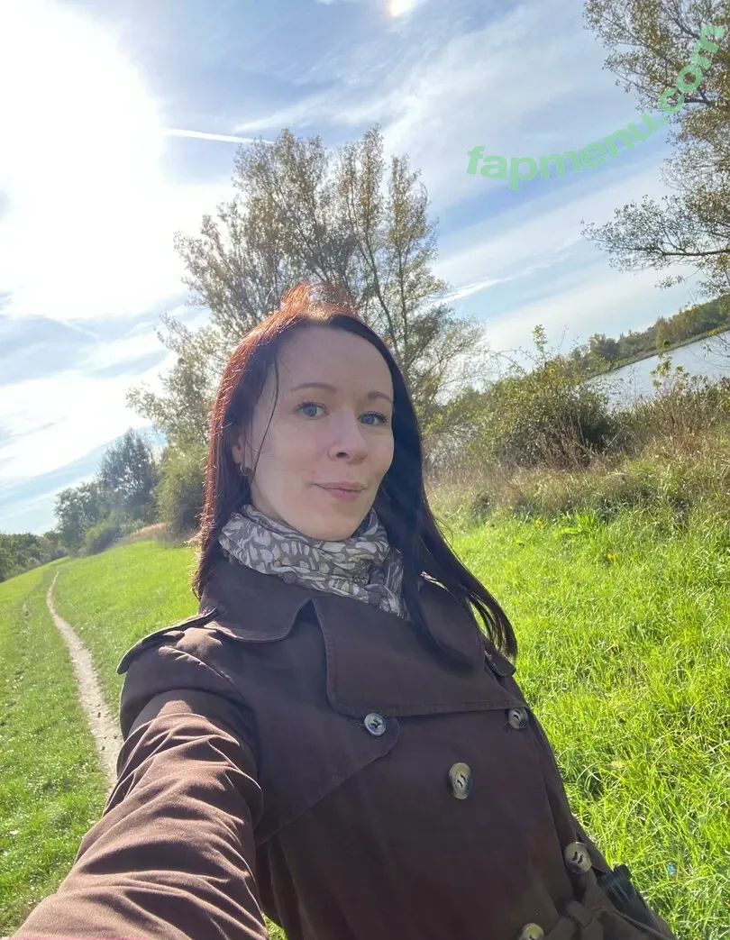 ronya_eastgermany_ofc nude photo #0005 (ronya_rabe_links)