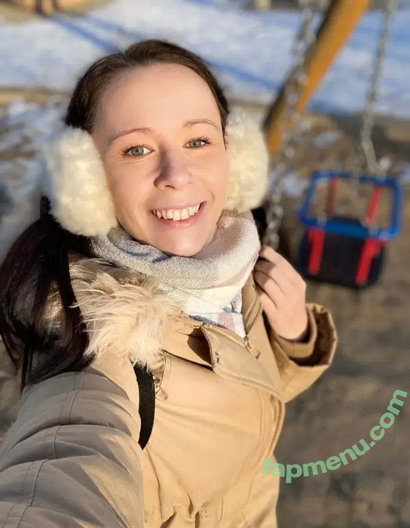 ronya_eastgermany_ofc nude photo #0016 (ronya_rabe_links)
