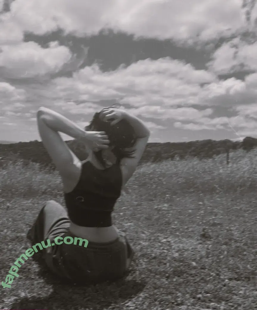 roomtoavoid nude photo #0133 (roomtoavoid)