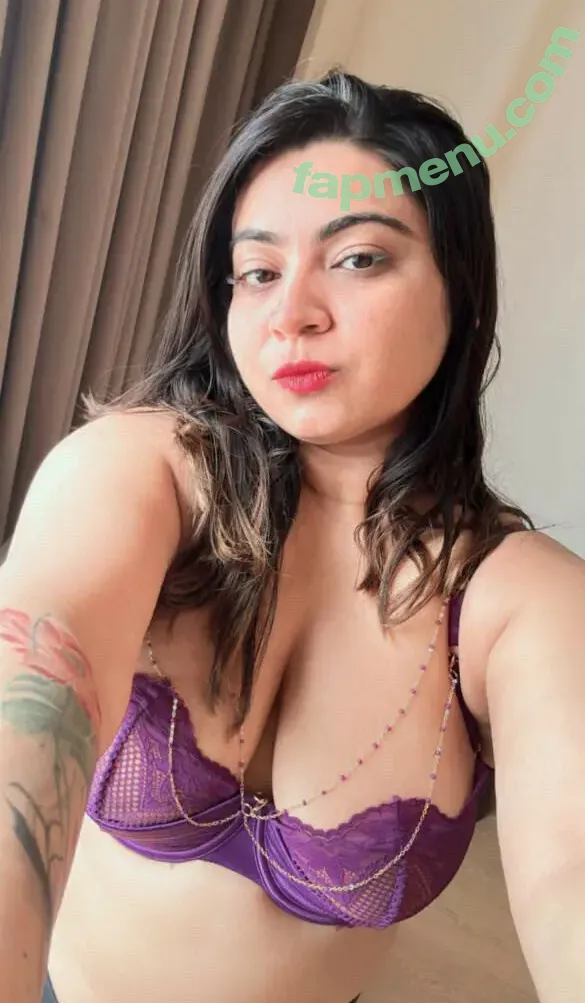 Roop Kocher nude photo #0006 (roopkocher5)