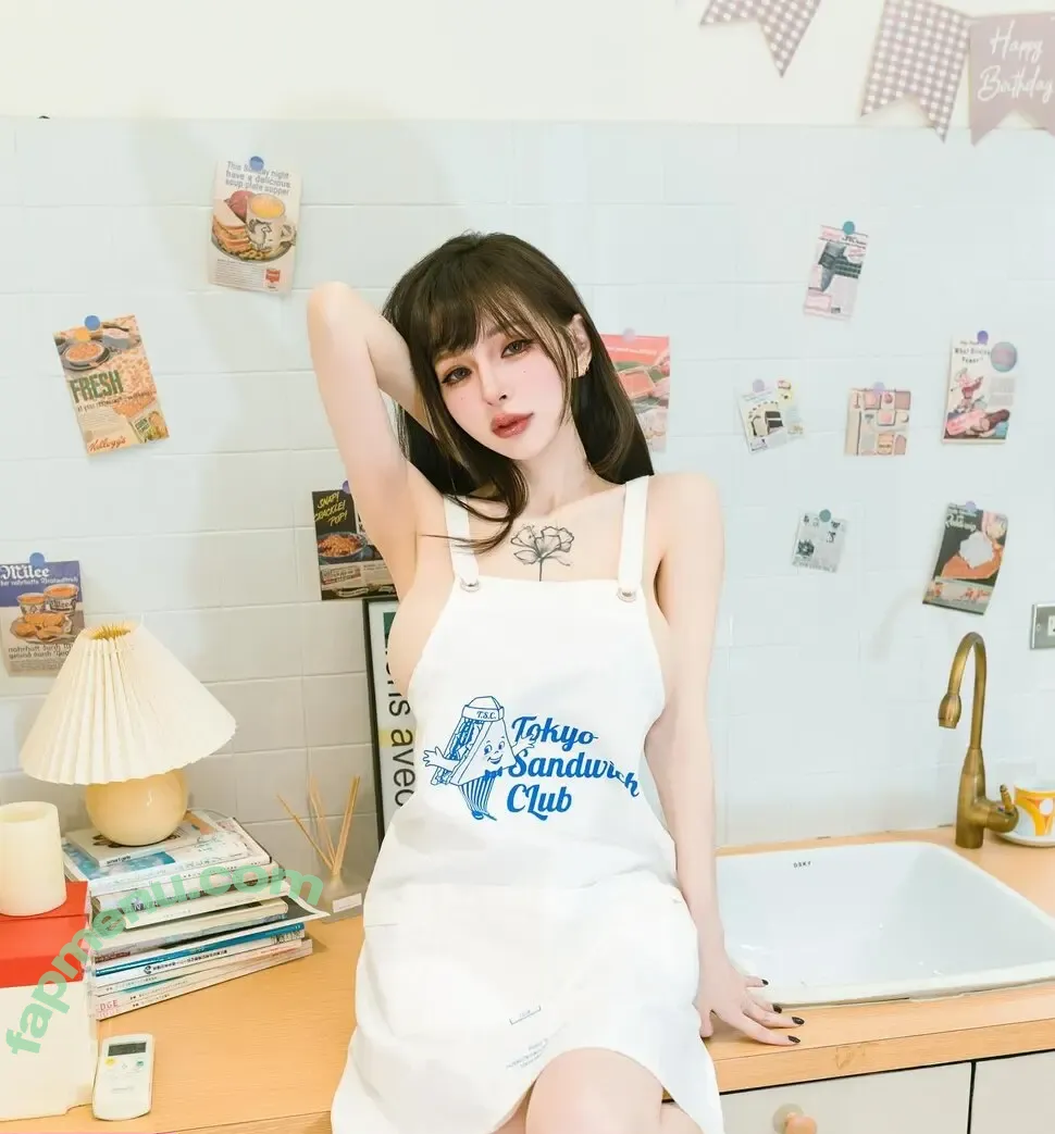 Rorgrongku nude photo #0320 (rongrongku / 古榕榕 俄羅斯公主)