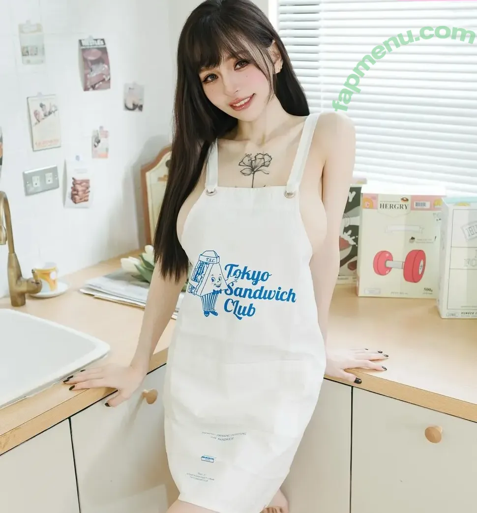 Rorgrongku nude photo #0321 (rongrongku / 古榕榕 俄羅斯公主)