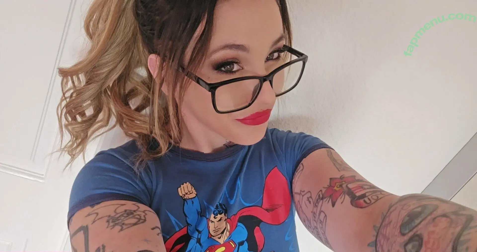 roryxgrey nude photo #0020 (roryxgrey)