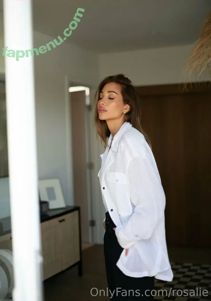 rosalie nude photo #0005 (r.osalied / sweeetrosalie)