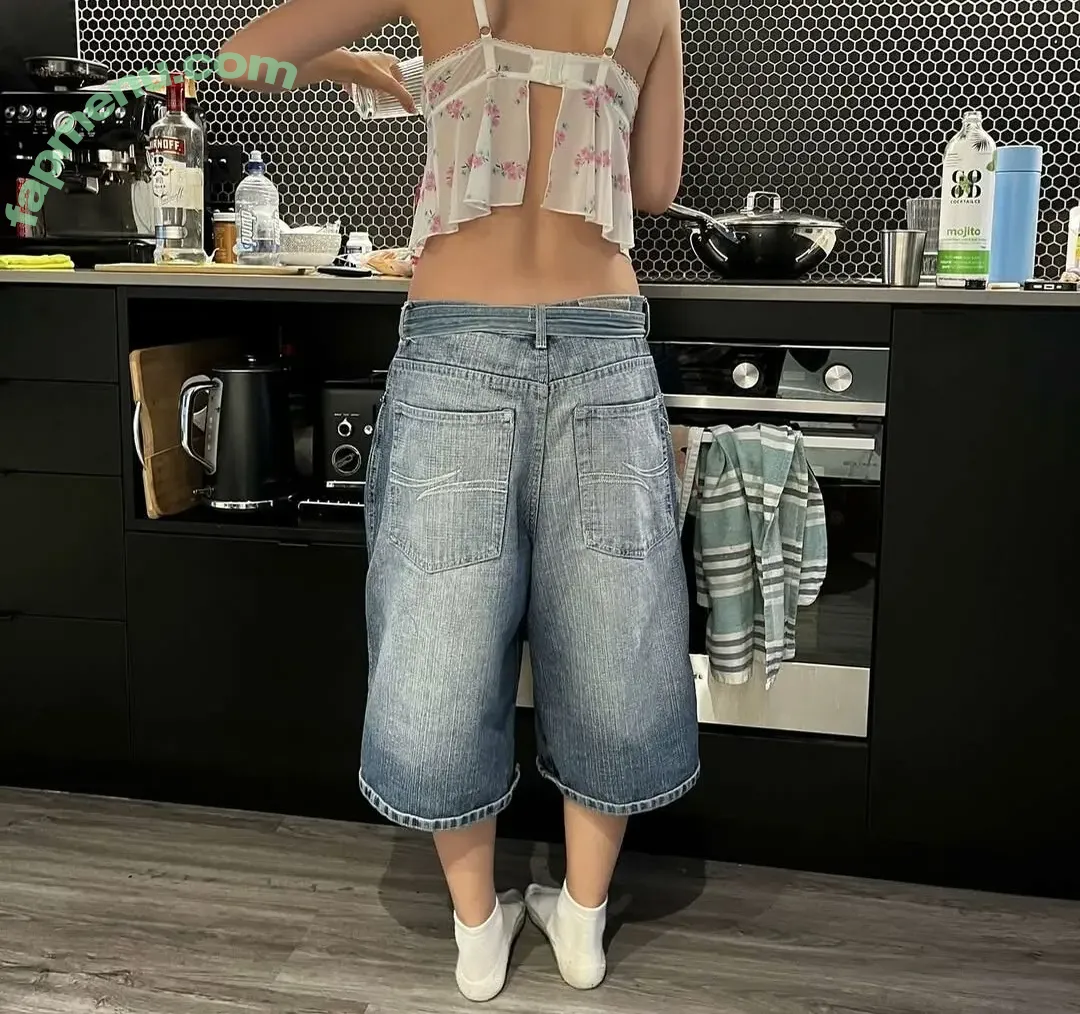 rosalie nude photo #0121 (r.osalied / sweeetrosalie)