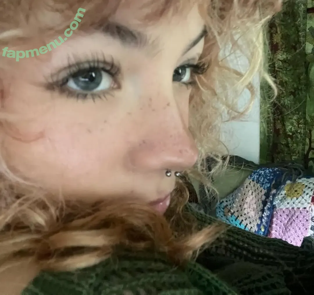 rosalie nude photo #0128 (r.osalied / sweeetrosalie)