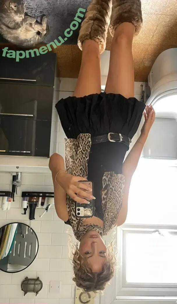 rosalie nude photo #0032 (r.osalied / sweeetrosalie)